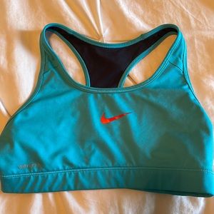 Nike swoosh sports bra M